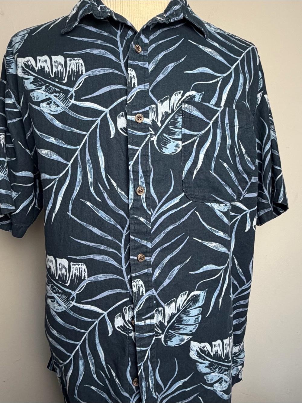 croft & barrow Black Short-Sleeve Tropical Print Button-Down Shirt